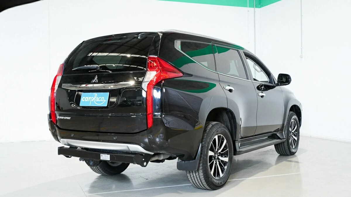 2016 Mitsubishi Pajero Sport EXCEED Used 51,047km Auto Diesel - Image 4