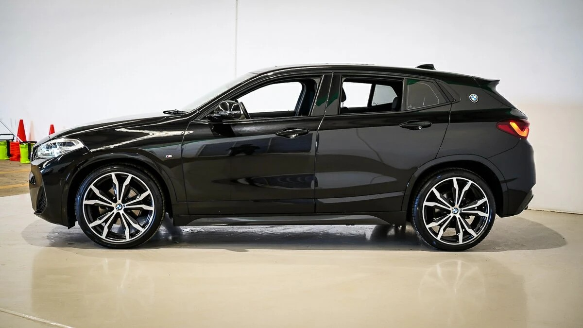 2022 BMW X2 SDRIVE18I M SPORT Used 39,950km Auto Petrol - Image 9