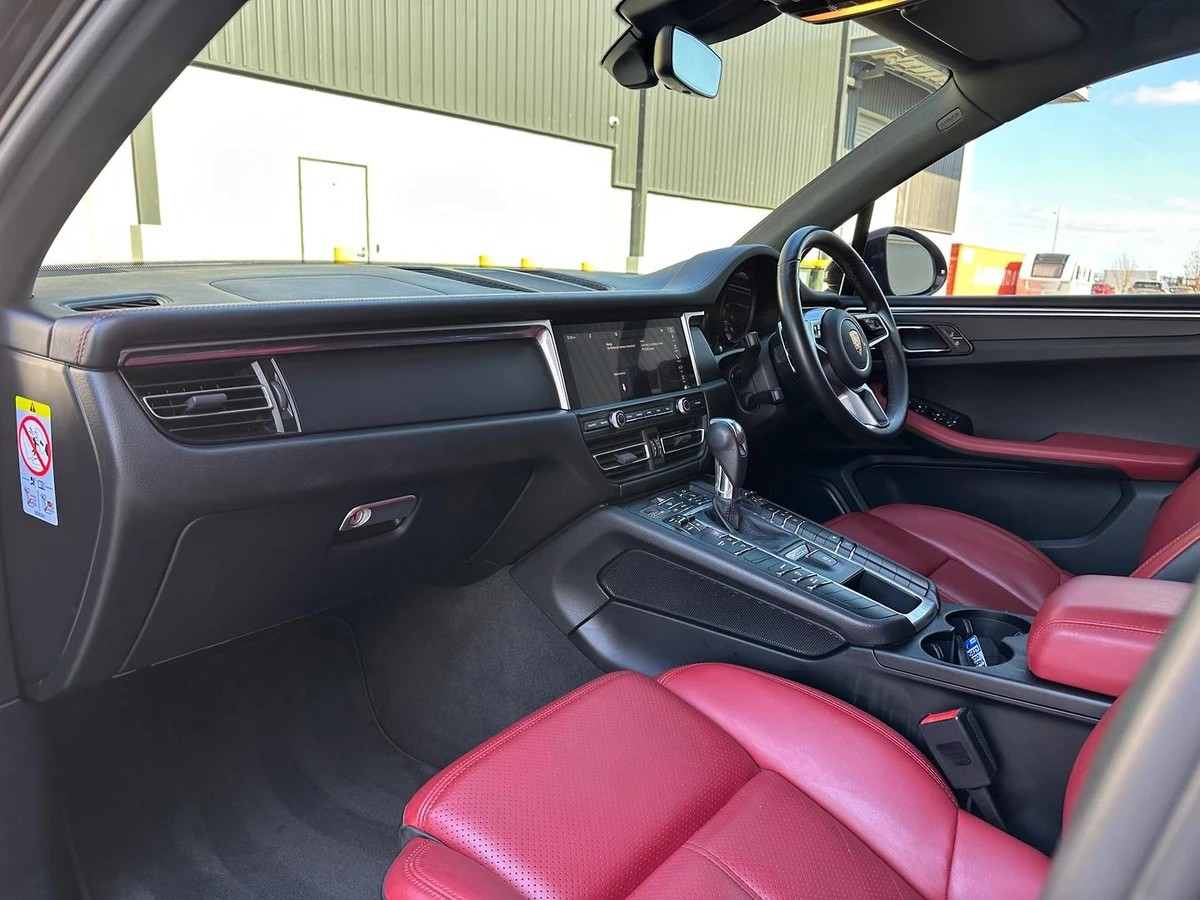 2020 Porsche Macan Four Wheel Drive Used 72,635km Auto Petrol - Image 19