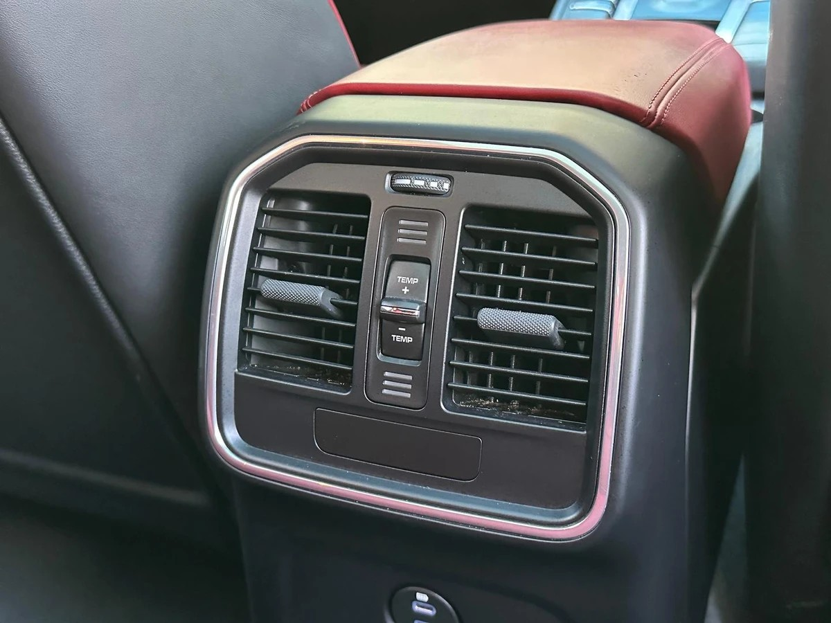 2020 Porsche Macan Four Wheel Drive Used 72,635km Auto Petrol - Image 17