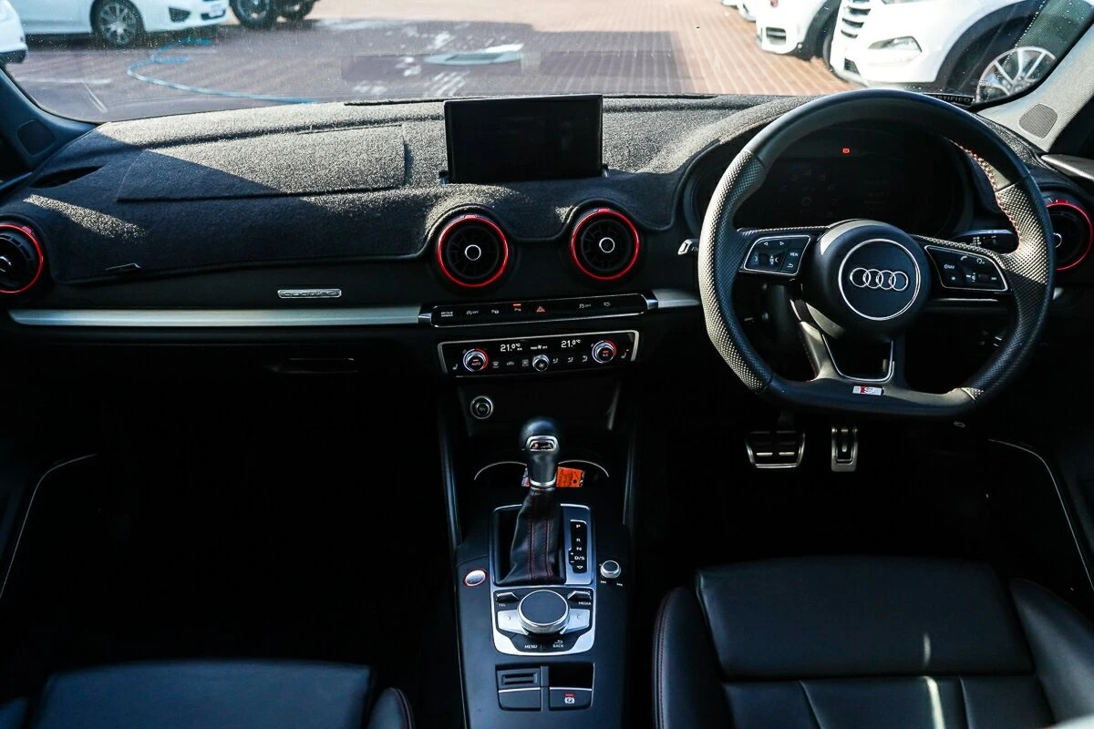 2020 Porsche Macan Four Wheel Drive Used 72,635km Auto Petrol - Image 12