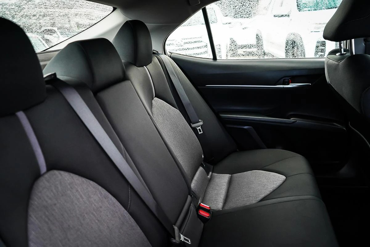 2022 Toyota Camry ASCENT Used 62,387km Auto Petrol - Image 3