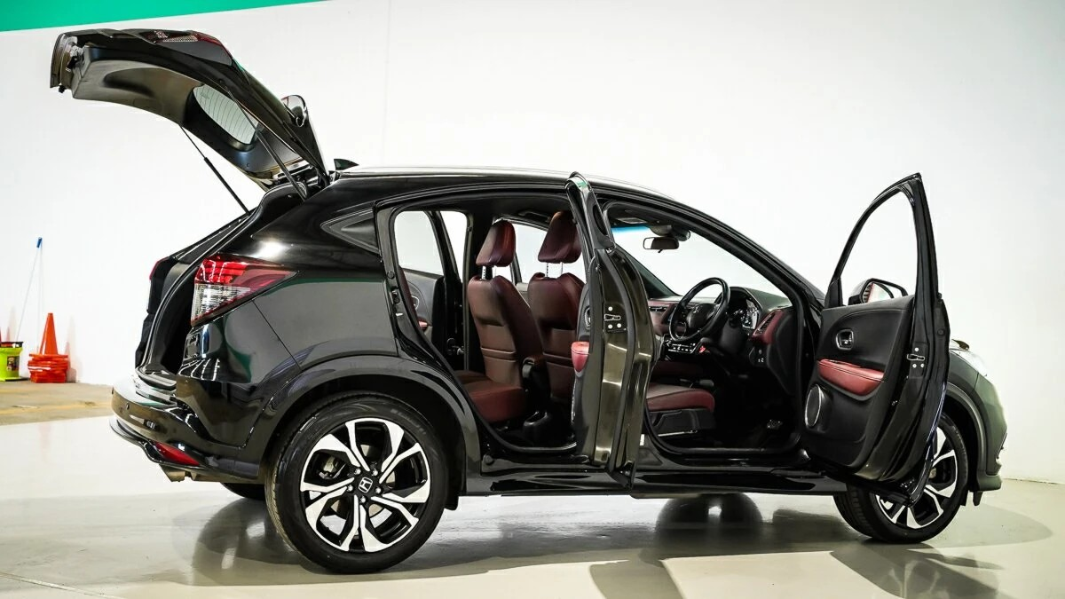 2020 Honda Hr-v RS Used 53,668km Auto Petrol - Image 4