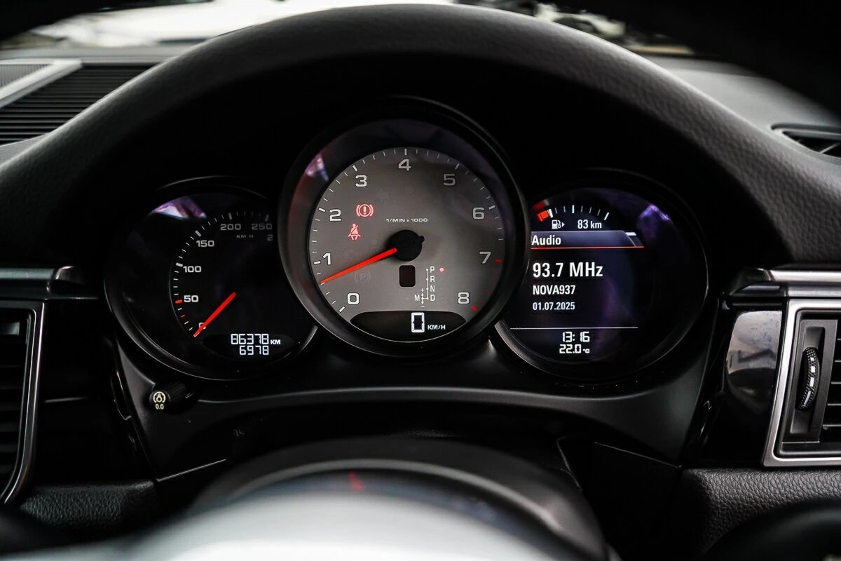 2015 Porsche Macan S Used 85,970km Auto Petrol - Image 13