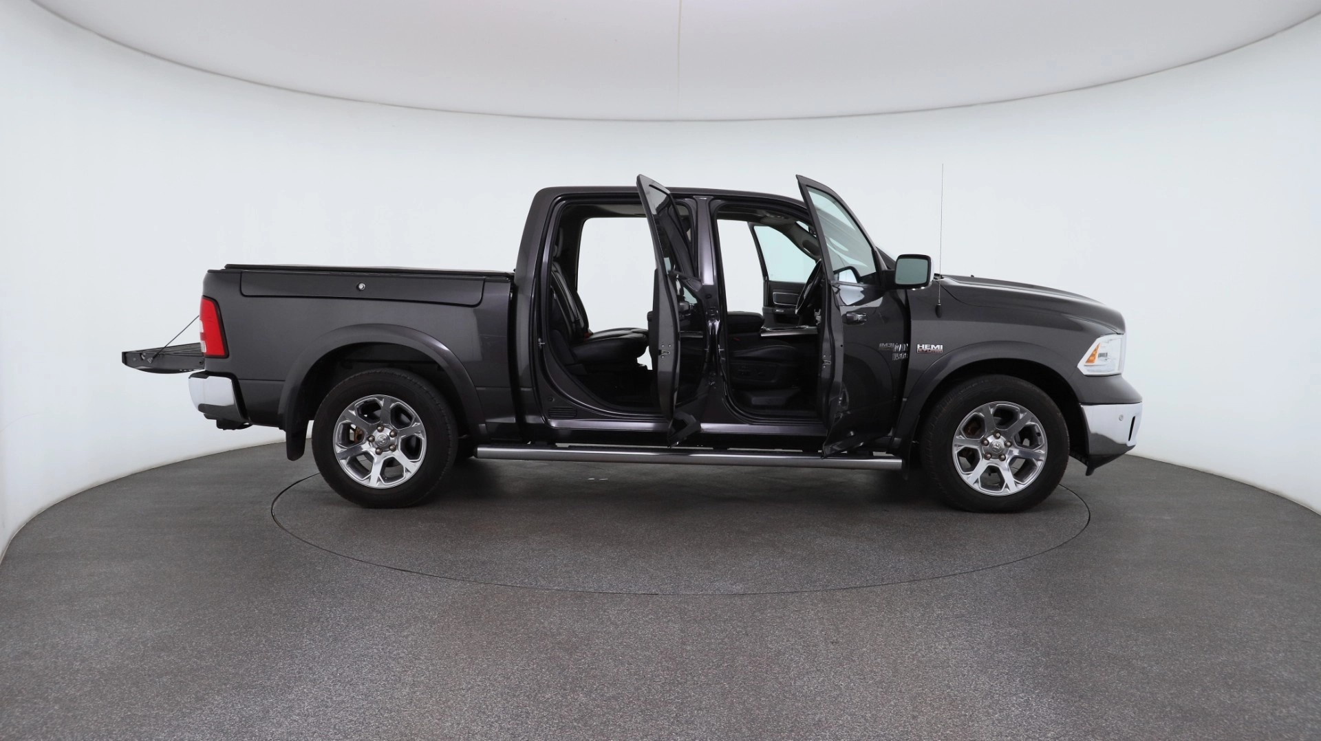 2021 Ram 1500 LARAMIE RAMBOX Used 54,046km Auto Petrol - Image 6